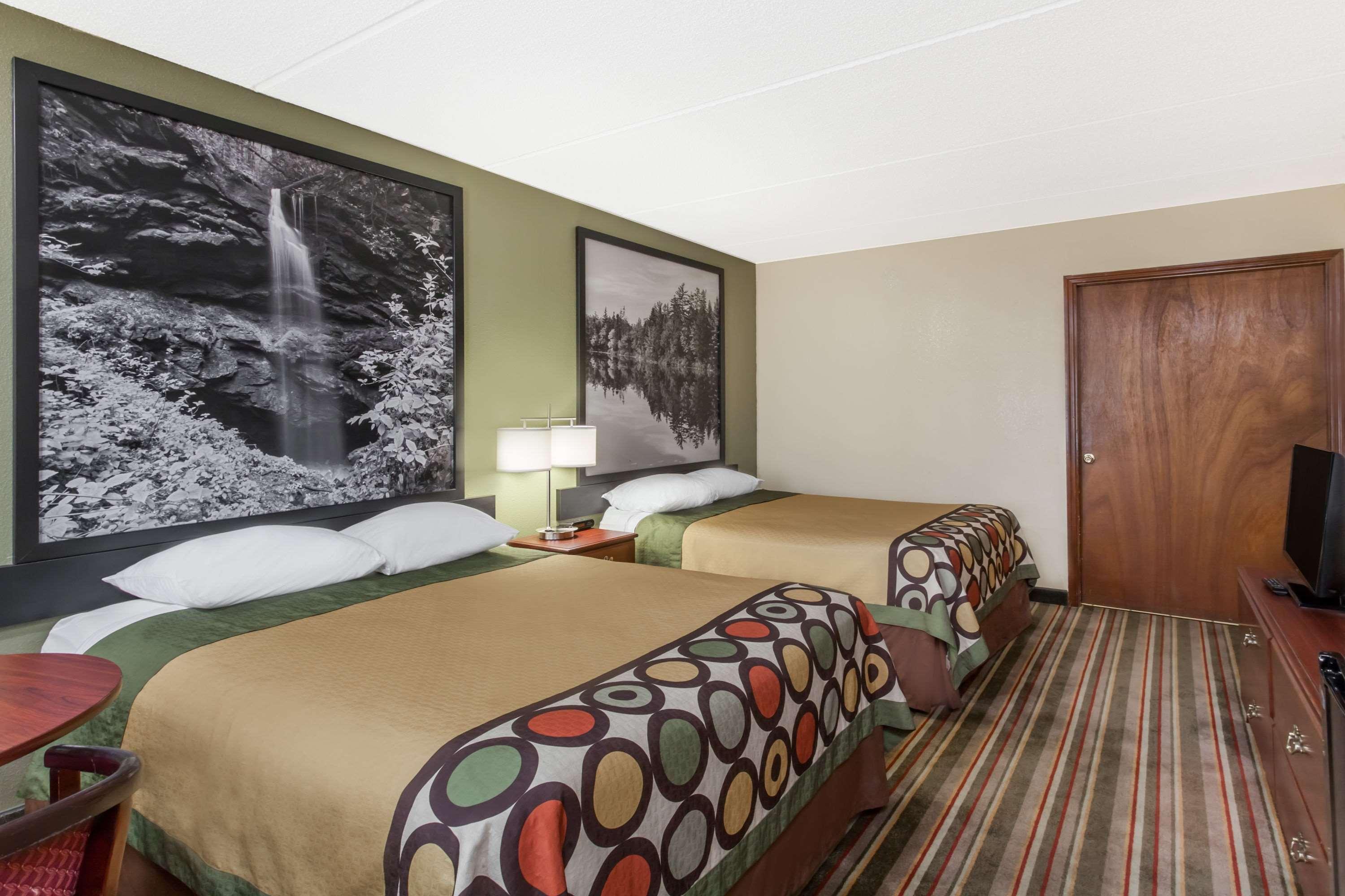 Clarion Pointe Valley Inn Kimball Esterno foto