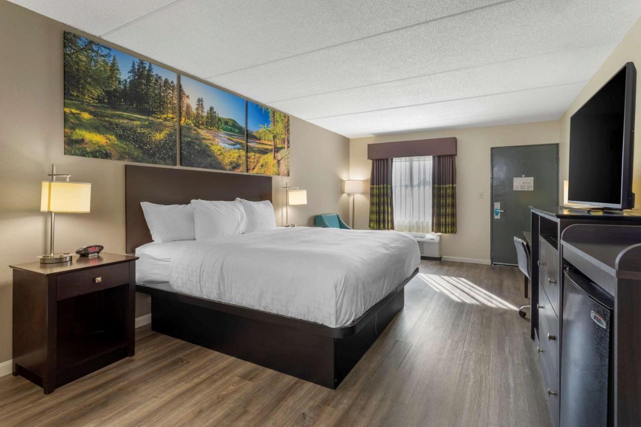 Clarion Pointe Valley Inn Kimball Esterno foto