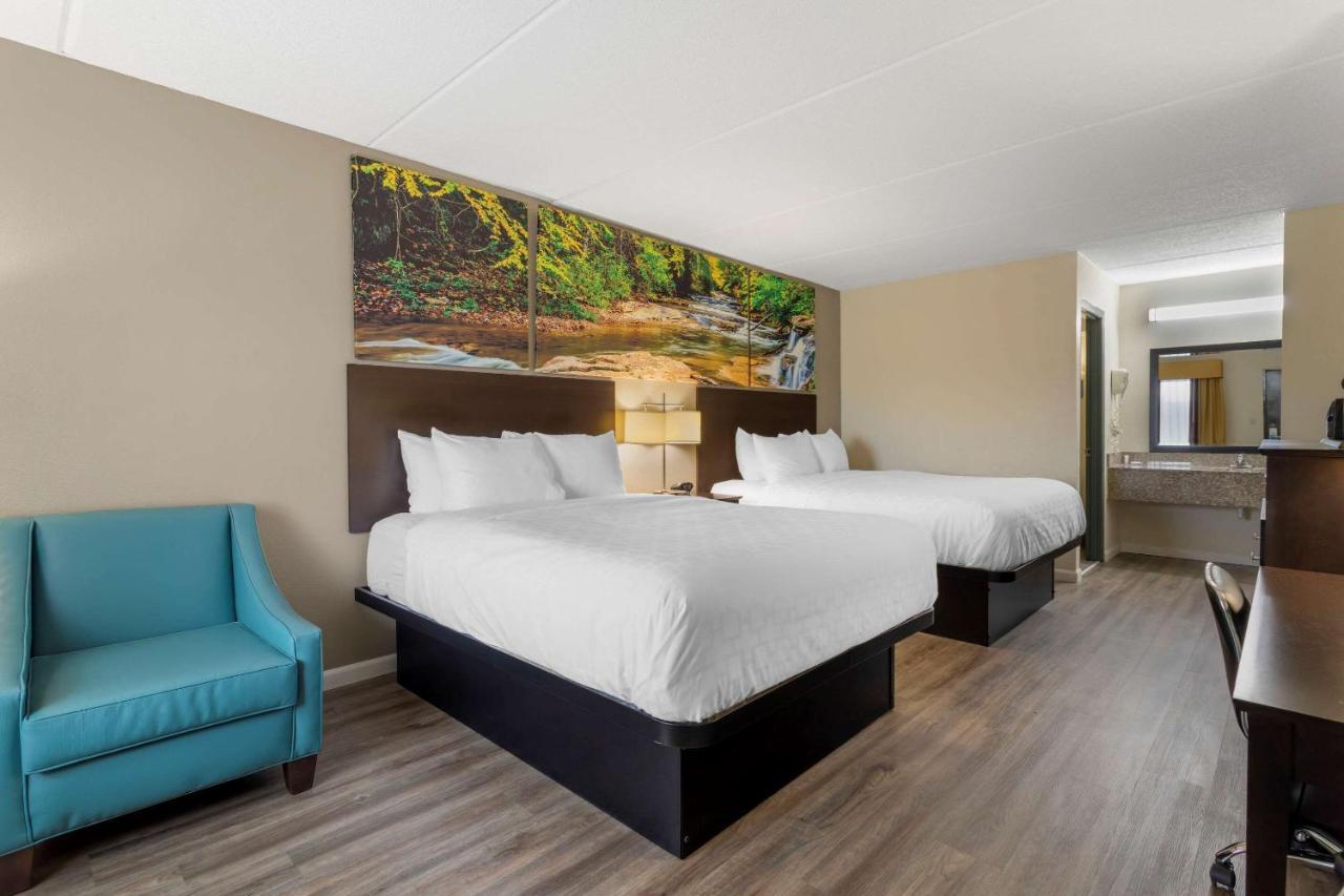 Clarion Pointe Valley Inn Kimball Esterno foto